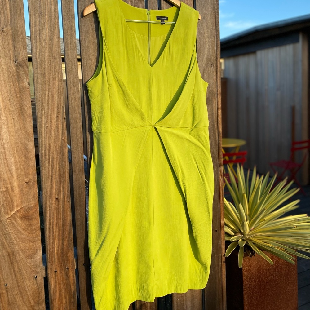 Universal Standard Raven Fitted V-neck Dress, Lime Green Size M (18/20 2X)